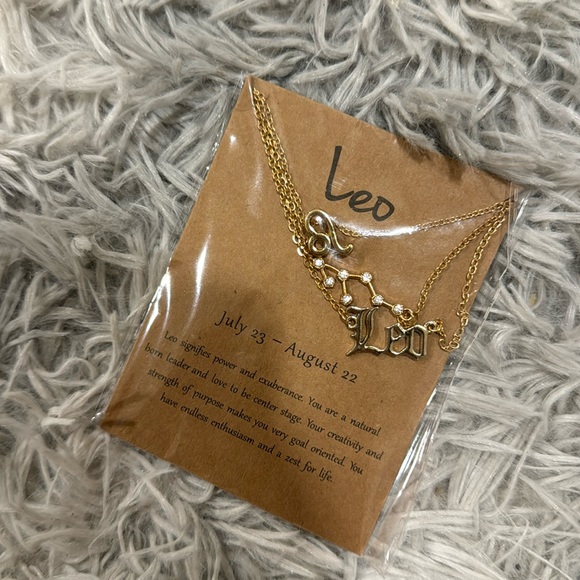 NWT Leo Zodiac Sign Necklace pack of 3 - Picture 1 of 1